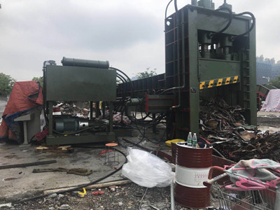  廢鋼打包剪切機